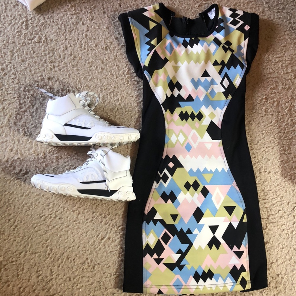 Geometric Dress // Structured Cap Sleeve